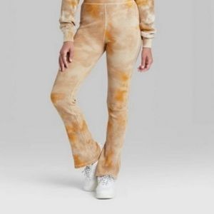 NWT Wild Fable Thermal Flare Legging